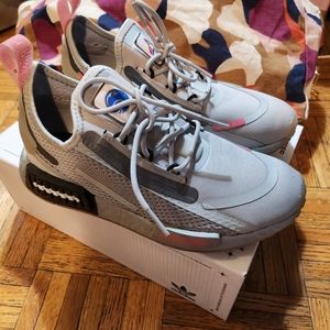 Adidas sneakers NMD R1 spectoo size 6